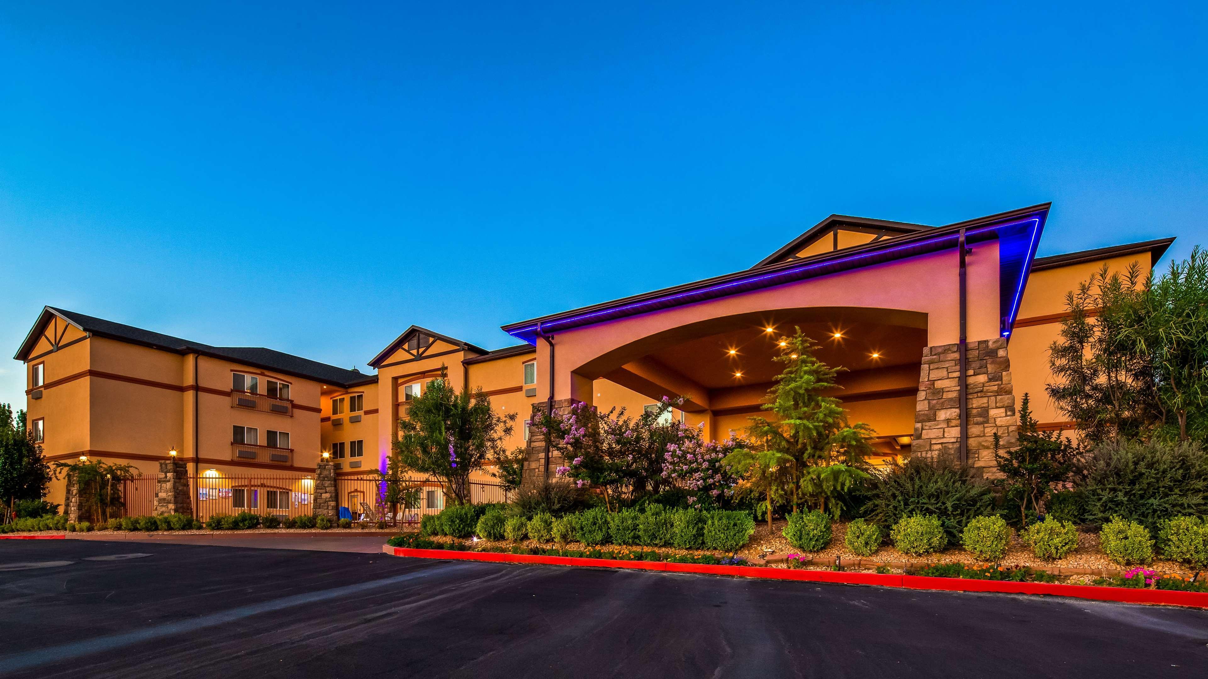 Best Western Plus Zion West 3*